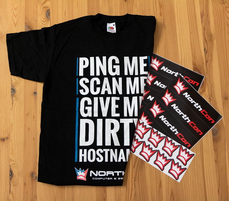 Fanpaket mit NorthCon-T-Shirt und -Stickern